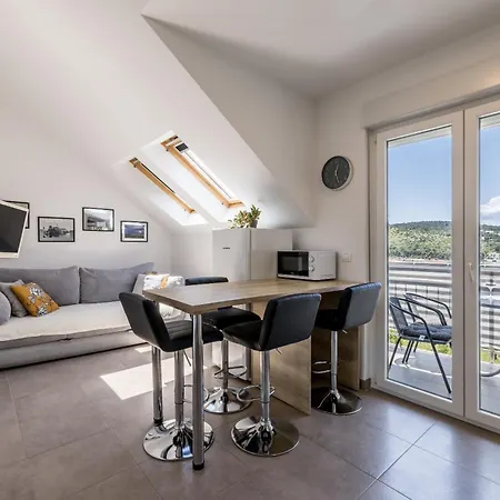 Irena * Trogir