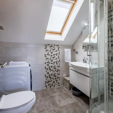 Irena Apartment *